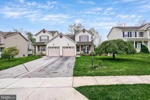 137 Maple Dr, Hanover, PA 17331 - Photo 3