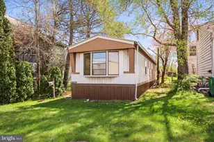 1104 W Elm Ave, Hanover, PA 17331 - Photo 1