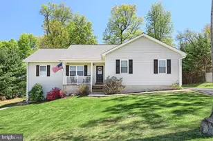 680 Chestnut Hill Rd, Hanover, PA 17331 - Photo 1