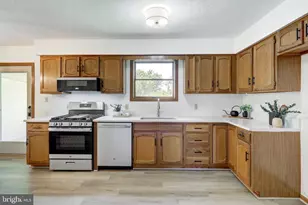 25 Filbert St, Hanover, PA 17331 - Photo 7