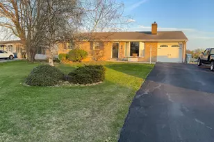 13 Ewell Dr, East Berlin, PA 17316 - Photo 1