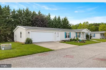 602 Pine Tree Lane, Abbottstown, PA 17301 - Photo 1