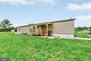 97 Sherrill Dr, New Oxford, PA 17350 - Photo 1