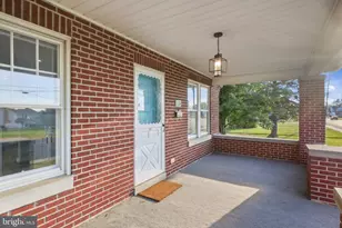 579 E King St, Littlestown, PA 17340 - Photo 5
