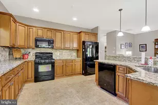 143 Bittern Dr, Gettysburg, PA 17325 - Photo 7