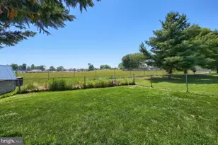 112 Billerbeck St, New Oxford, PA 17350 - Photo 5