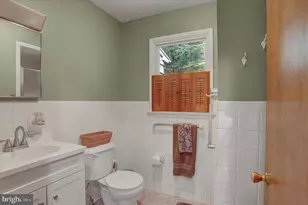 215 Pine Ridge Ln, Fayetteville, PA 17222 - Photo 17
