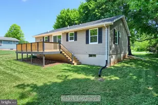 415 Hanover St, New Oxford, PA 17350 - Photo 43