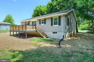 415 Hanover St, New Oxford, PA 17350 - Photo 7