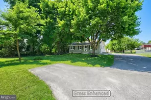 415 Hanover St, New Oxford, PA 17350 - Photo 49