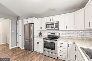 307 Maple Dr, Hanover, PA 17331 - Photo 13