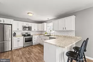 307 Maple Dr, Hanover, PA 17331 - Photo 11