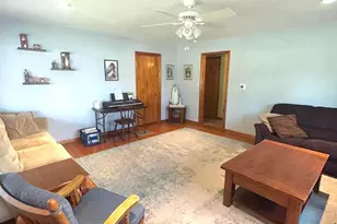 211 W Main St, Fairfield, PA 17320 - Photo 11