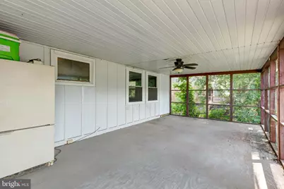 231 E High Street, New Oxford, PA 17350 - Photo 11