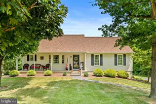 1417 New Chester Rd, New Oxford, PA 17350 - Photo 1