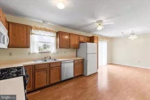 285 Drummer Dr, New Oxford, PA 17350 - Photo 13