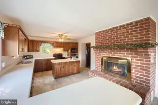 25 John Edward Dr, Littlestown, PA 17340 - Photo 13