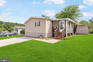 60 Broad Wing Dr, Hanover, PA 17331 - Photo 3