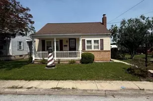 16 Pleasant St, New Oxford, PA 17350 - Photo 1