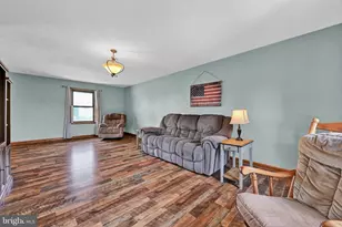 31 Seneca Dr, Hanover, PA 17331 - Photo 7