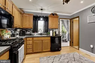 23 Lumber St, Littlestown, PA 17340 - Photo 3