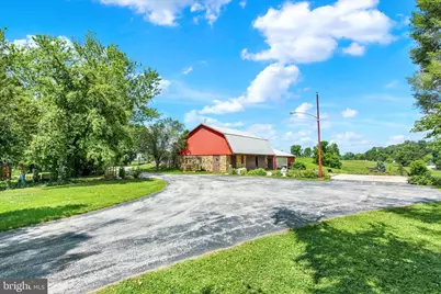 2619 Carlisle Pike, New Oxford, PA 17350 - Photo 3