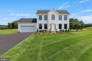 35 Shawl Dr, Hanover, PA 17331 - Photo 1