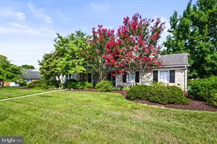 355 Glenwyn Dr, Littlestown, PA 17340 - Photo 3