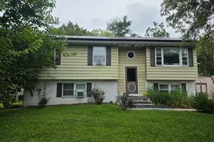 302 Hanover St, New Oxford, PA 17350 - Photo 1