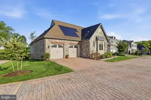 106 Brookside Ln, Gettysburg, PA 17325 - Photo 3