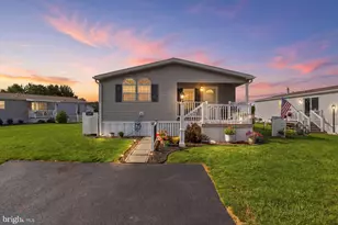 219 Eagle Dr, Hanover, PA 17331 - Photo 1
