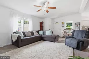 219 Eagle Dr, Hanover, PA 17331 - Photo 15