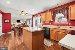 8 Sycamore Ct, Littlestown, PA 17340 - Photo 7