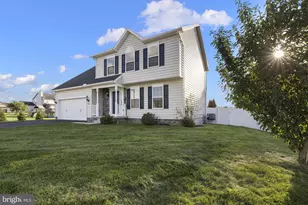 320 Friendly Dr, Hanover, PA 17331 - Photo 1