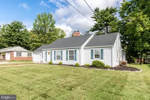 333 W Myrtle St, Littlestown, PA 17340 - Photo 3
