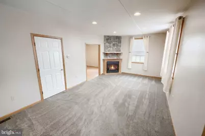 111 Pleasant Street, New Oxford, PA 17350 - Photo 3