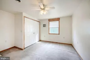 111 Pleasant St, New Oxford, PA 17350 - Photo 17