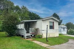 117 Sunrise Dr, Abbottstown, PA 17301 - Photo 1