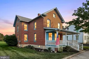 23 W Main St, Fairfield, PA 17320 - Photo 1