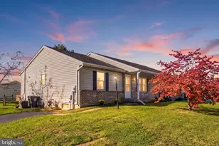 12 Sycamore Ln, Hanover, PA 17331 - Photo 1