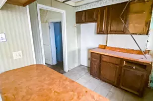 179 Magnolia St, Homestead, PA 15120 - Photo 9