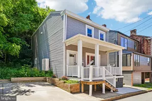 3022 Harcum Wy, Pittsburgh, PA 15203 - Photo 3