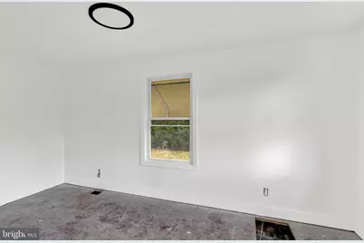 664 Breezewood S, Breezewood, PA 15533 - Photo 7