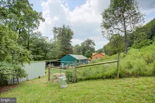 855 Lincoln Hwy, Schellsburg, PA 15559 - Photo 17