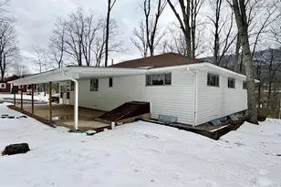 624 Raystown Rd, Everett, PA 15537 - Photo 9