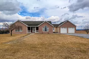 211 Cherry Ln, Clearville, PA 15535 - Photo 9