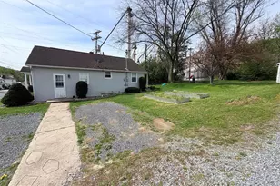1040 Spring St N, Everett, PA 15537 - Photo 23