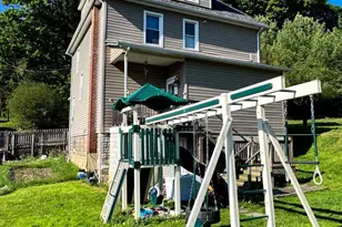 37 W 3rd St, Everett, PA 15537 - Photo 27