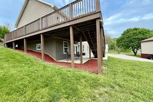 911 Lower Main St, Saxton, PA 16678 - Photo 9