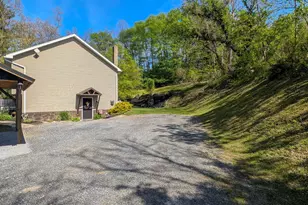 48 W 3rd St, Everett, PA 15537 - Photo 83